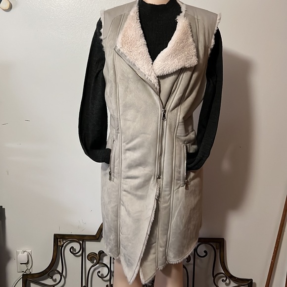 BeBe Grey Long Vegan Suede Moto Vest - Picture 2 of 8